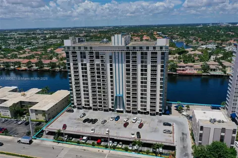 1600 S Ocean Dr #15J, Hollywood, FL 33019