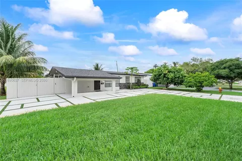 Exterior - 2261 Utopia Dr, Miramar, FL 33023 photo 7 of 8