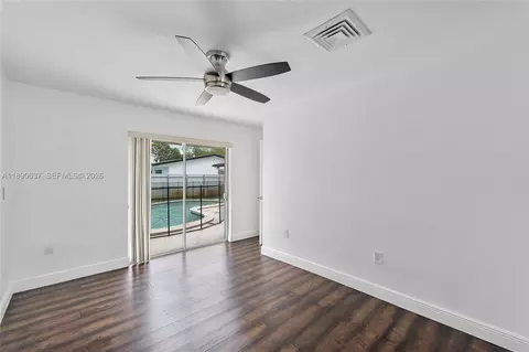 Bedroom - 2261 Utopia Dr, Miramar, FL 33023 photo 3 of 7