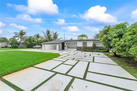 Exterior - 2261 Utopia Dr, Miramar, FL 33023 photo 6 of 8