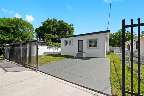 1842 NW 67th St, Miami, FL 33147