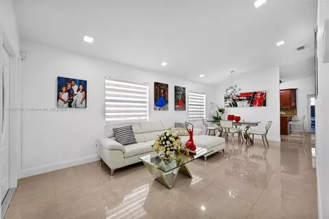 3135 W 72nd Ter, Hialeah, FL 33018 photo 10