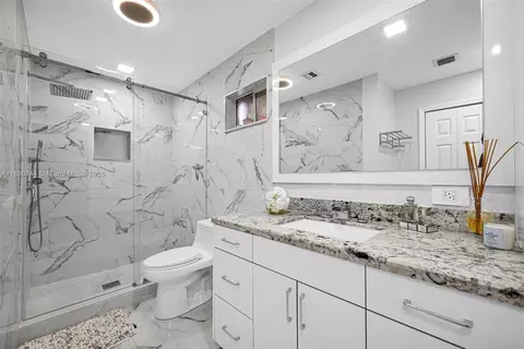 3135 W 72nd Ter, Hialeah, FL 33018 photo 28
