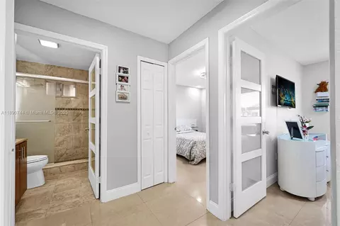 3135 W 72nd Ter, Hialeah, FL 33018 photo 31