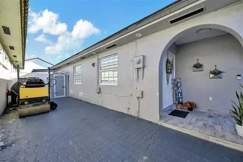 3135 W 72nd Ter, Hialeah, FL 33018 photo 49