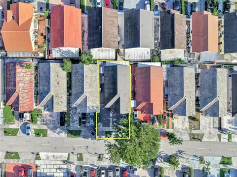 3135 W 72nd Ter, Hialeah, FL 33018 photo 51