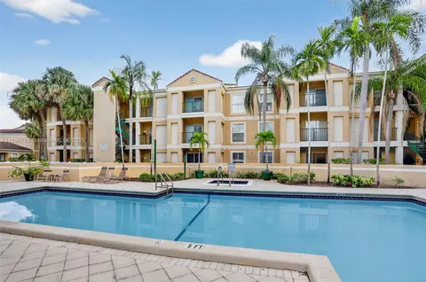 875 Riverside Dr #716, Coral Springs, FL 33071