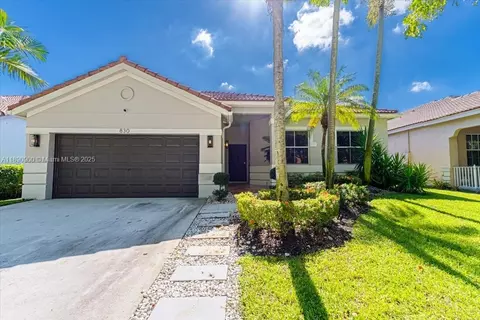 830 Lavender Cir, Weston, FL 33327