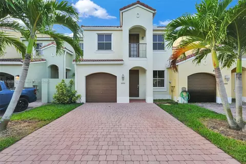 14954 SW 41st Ln, Miami, FL 33185