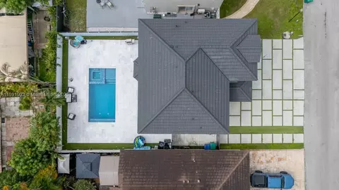 8248 NW 195th Ter, Hialeah, FL 33015