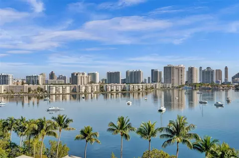 17301 Biscayne Blvd #708, North Miami Beach, FL 33160