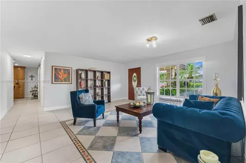 13200 SW 43rd St, Miami, FL 33175