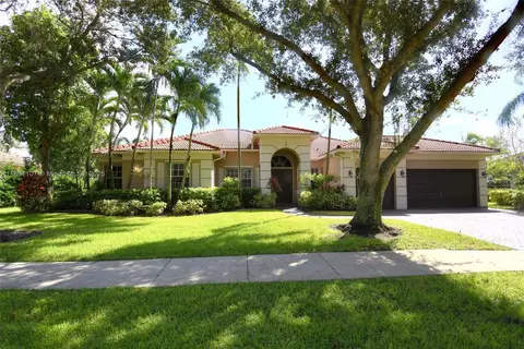4240 SW 131st Ave, Davie, FL 33330