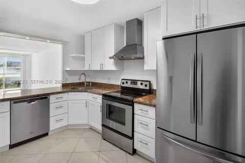 3150 N Course Ln #108, Pompano Beach, FL 33069