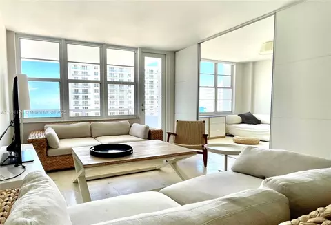 5700 Collins Ave #11A, Miami Beach, FL 33140