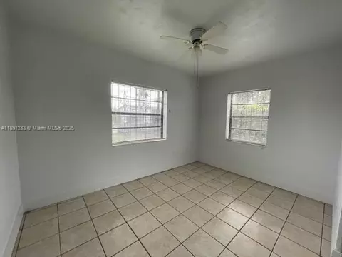 Bedroom - 3831 W 4th Ct, Hialeah, FL 33012 photo 2 of 3