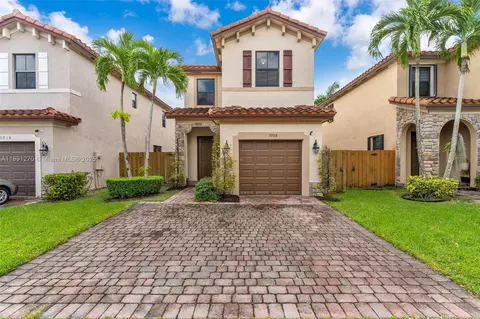 3708 NE 1st St, Homestead, FL 33033