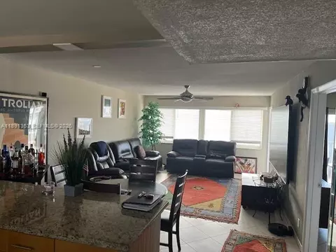 330 SE 2nd St #503E, Hallandale Beach, FL 33009