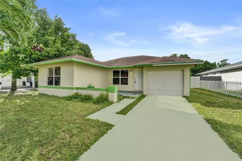 4130 SW 26th St, West Park, FL 33023