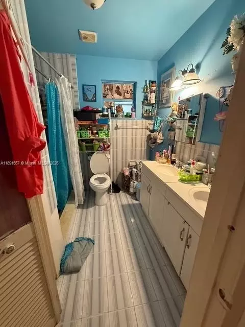Bath - 218 E 20th St, Hialeah, FL 33010 photo 1 of 1