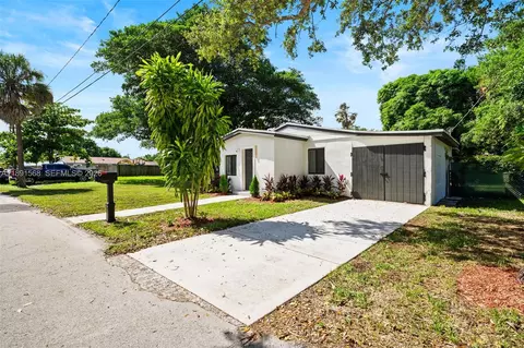 261 NW 2nd Ct, Deerfield Beach, FL 33441