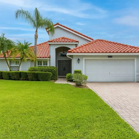 6110 Pitch Ln, Boynton Beach, FL 33437