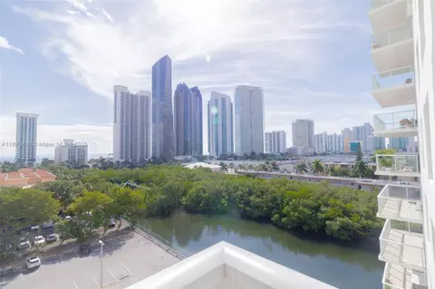 230 174th St #920, Sunny Isles Beach, FL 33160