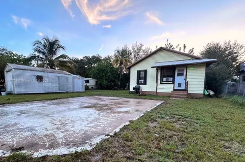 5161 SW 27th Ave, Fort Lauderdale, FL 33312
