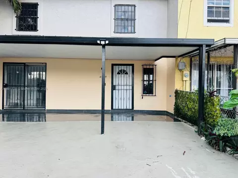 4534 NW 195th St, Miami Gardens, FL 33055