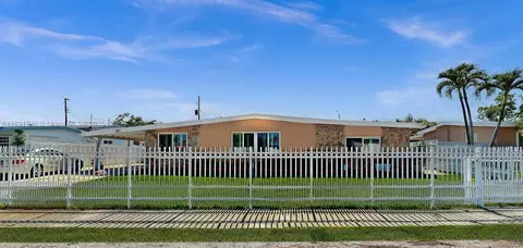5010 SW 111th Ave, Miami, FL 33165