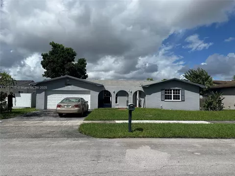 10751 SW 173rd St, Miami, FL 33157