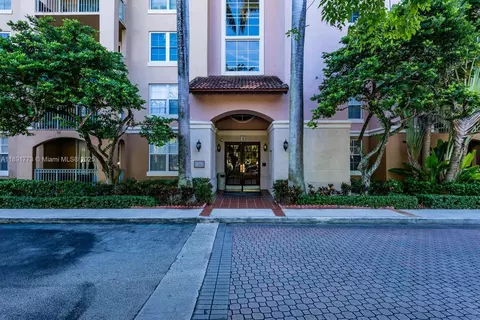19801 E Country Club Dr #4501, Aventura, FL 33180
