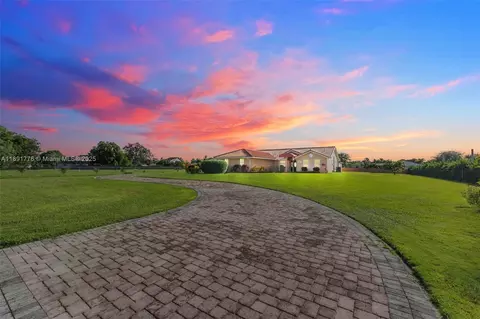 32295 SW 202nd Ave, Homestead, FL 33030