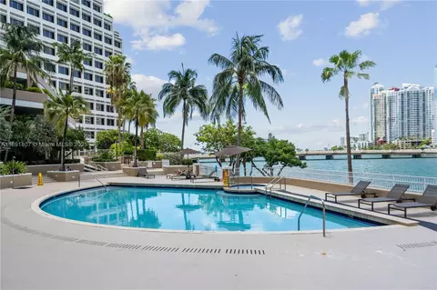 Exterior - 701 Brickell Key Blvd #1411, Miami, FL 33131 photo 1 of 4