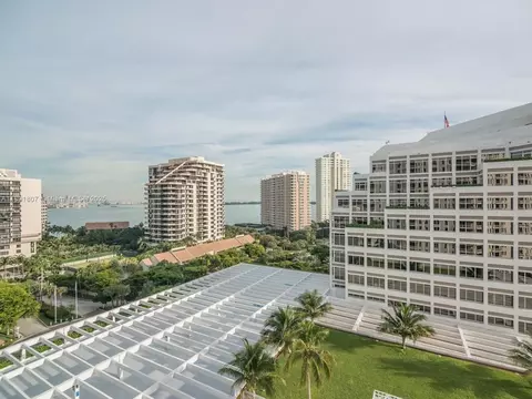 View/Area - 701 Brickell Key Blvd #1411, Miami, FL 33131 photo 2 of 3