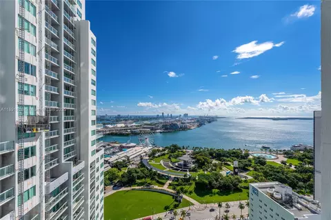 253 NE 2nd St #3203, Miami, FL 33132