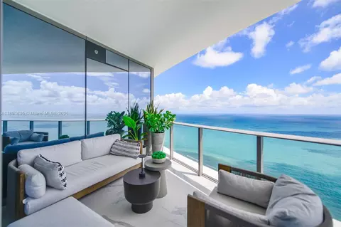 15701 Collins Ave #4203, Sunny Isles Beach, FL 33160
