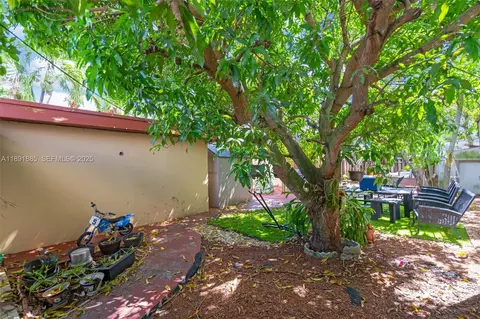 Exterior - 230 E 62nd St, Hialeah, FL 33013 photo 6 of 7