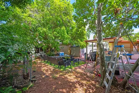 Exterior - 230 E 62nd St, Hialeah, FL 33013 photo 5 of 7