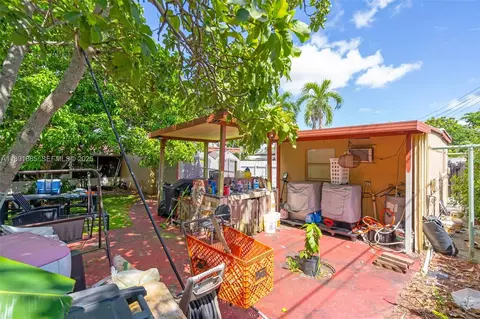 Exterior - 230 E 62nd St, Hialeah, FL 33013 photo 7 of 7