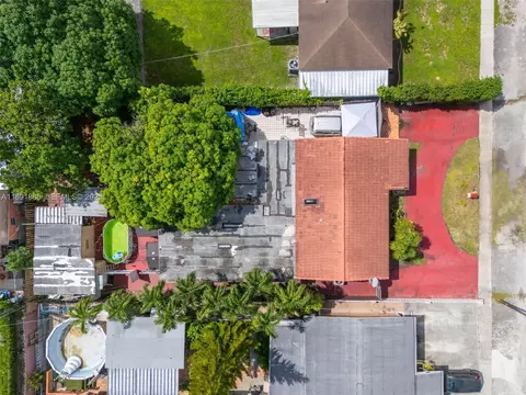View/Area - 230 E 62nd St, Hialeah, FL 33013 photo 3 of 5