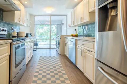 Undisclosed, Plantation, FL 33317