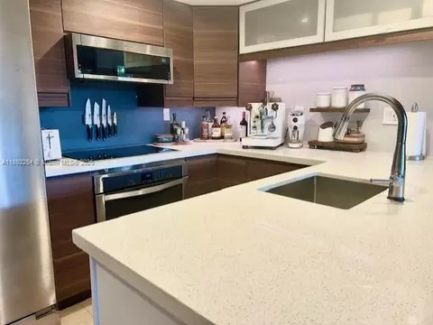 Kitchen - 6437 Lemon Tree Ln, Miami Lakes, FL 33014 photo 1 of 2