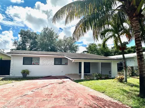 1940 NW 153rd St, Miami Gardens, FL 33054