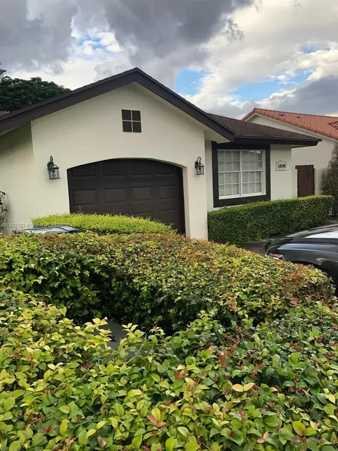 14249 SW 103rd Ter, Miami, FL 33186