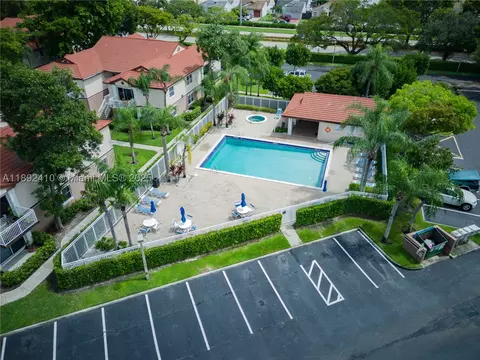 11266 SW 12th St #201, Pembroke Pines, FL 33025