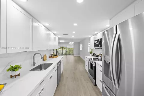 1400 SW 137th Ave #312F, Pembroke Pines, FL 33027