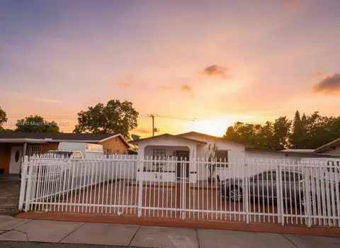 3540 NW 97th St, Miami, FL 33147
