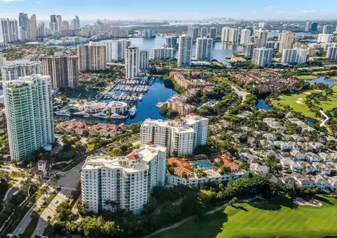 20000 E Country Club Dr #PH01, Aventura, FL 33180