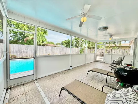 Exterior - 6875 NW 1st Ct, Margate, FL 33063 photo 3 of 11